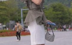 通勤穿什么鞋配裙子好看