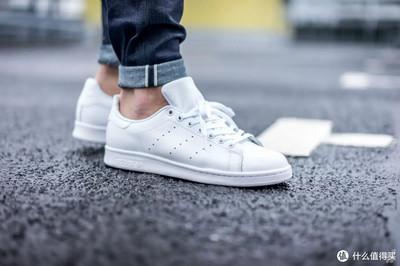 值得购买的小白鞋-第1张图片-ZBLOG 值得购买的小白鞋-第1张图片-ZBLOG