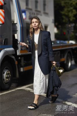 小个子如何搭配长款西装-第1张图片-ZBLOG 小个子如何搭配长款西装-第1张图片-ZBLOG