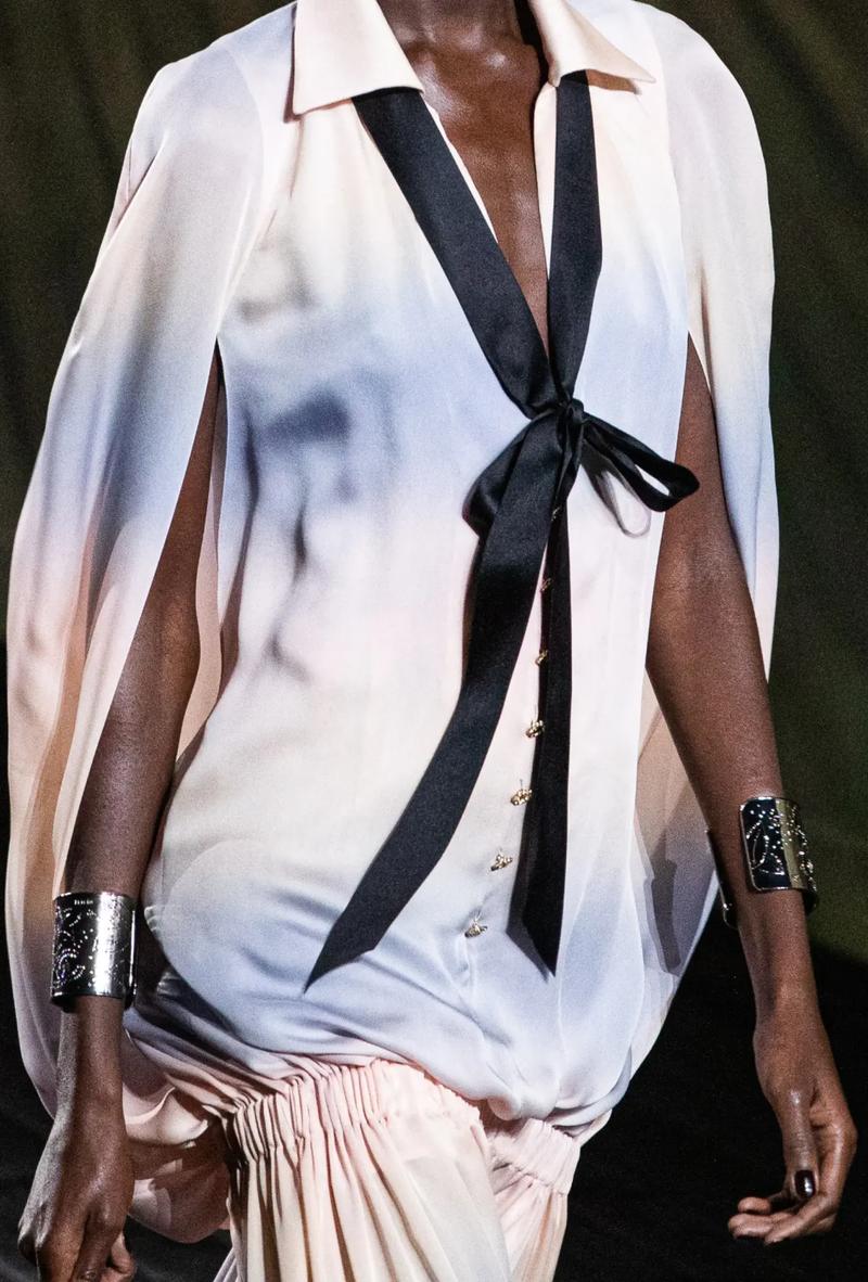 秀场分析怎么写-第1张图片-ZBLOG