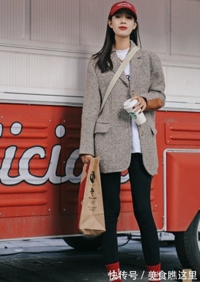 通勤穿搭技巧短袜-第1张图片-ZBLOG 通勤穿搭技巧短袜-第1张图片-ZBLOG