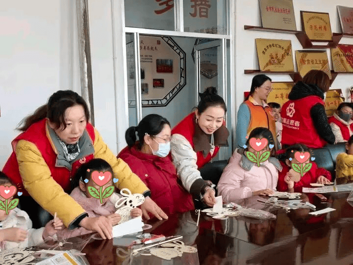 动手做指南针,用普通的卡纸做-第1张图片-ZBLOG