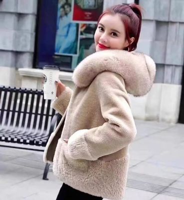 爱时尚女装内标没有标羊绒大衣,服务员说是羊绒大衣-第1张图片-ZBLOG